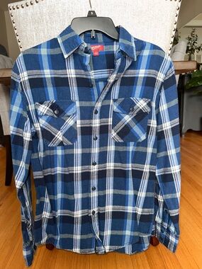 Men's Blue Plaid Button-Up Flannel - 100% cotton Vintage